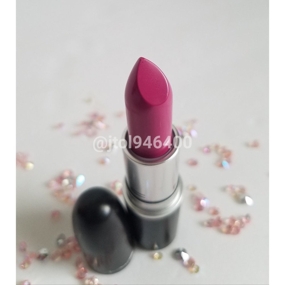 Mac Invite Intrigue Lipstick - Picture 2 of 4